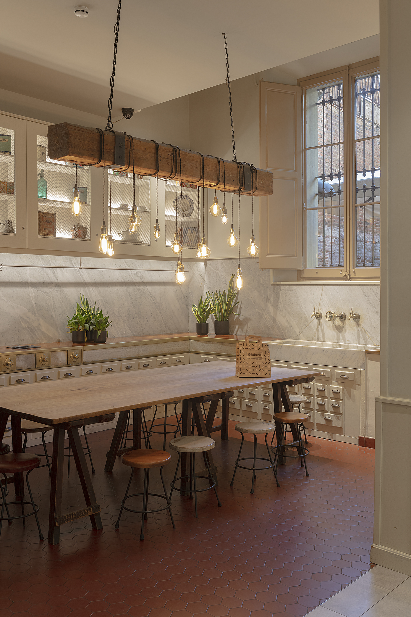 FABORIT CASA AMATLLER -INDAStudio-Interiorismo-Cafeterias