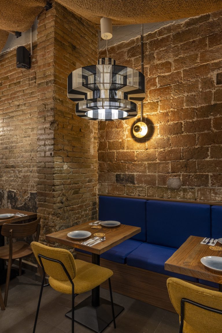 TABERNA CEVICHERA - MERCADO CENTRAL_Interiorismo restaurantes