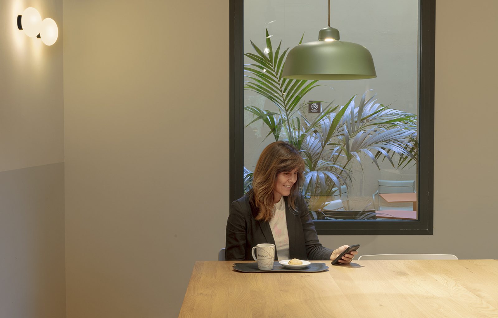 FABORIT CÒRSEGA CAFETERIA_INDASTUDIO