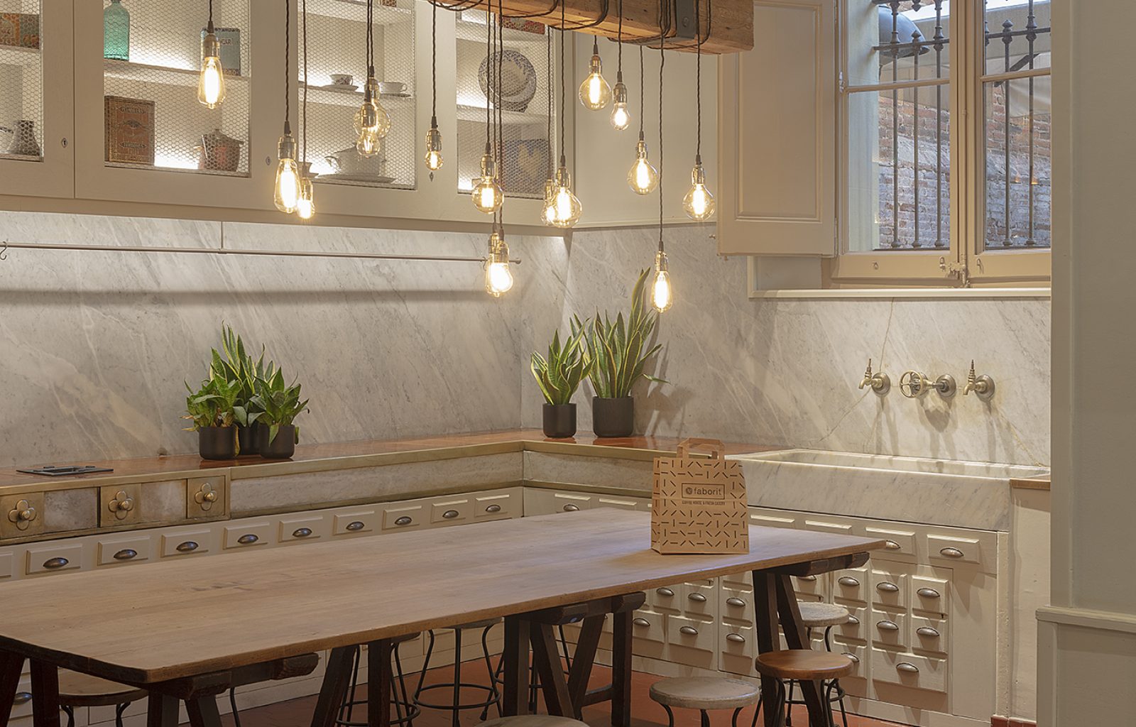 FABORIT CASA AMATLLER -INDAStudio-Interiorismo-Cafeterias