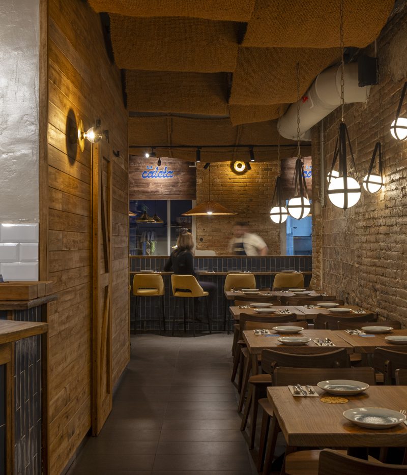 TABERNA CEVICHERA - MERCADO CENTRAL_Interiorismo restaurantes