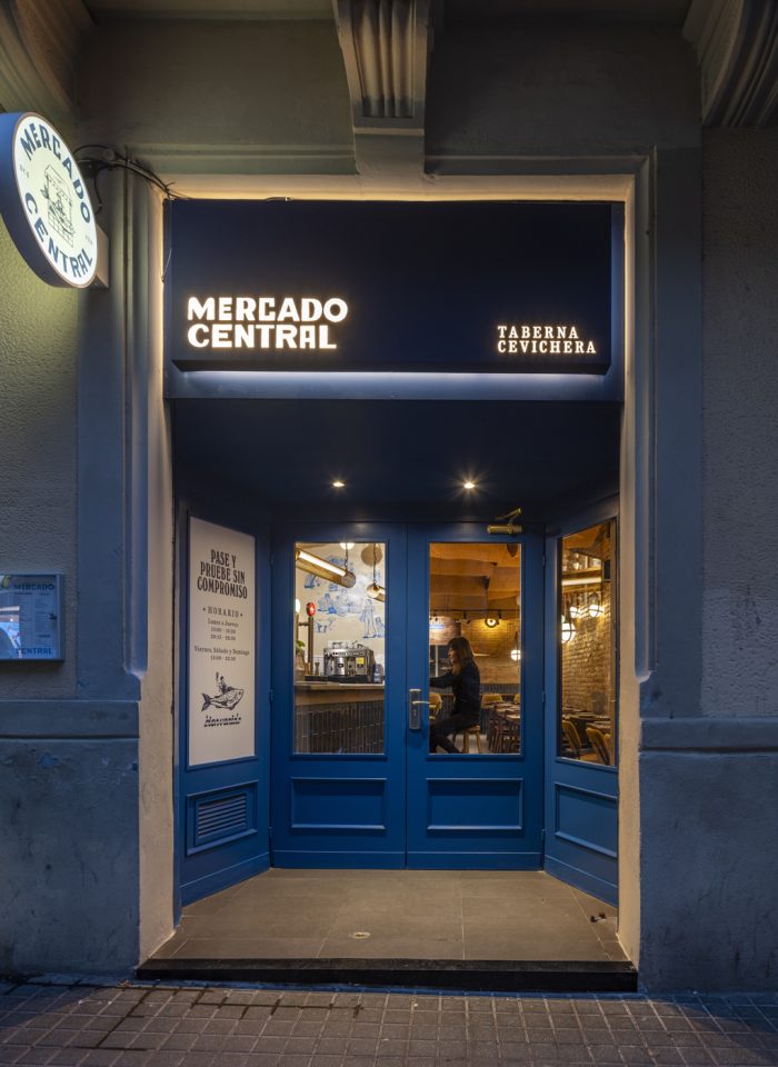 TABERNA CEVICHERA - MERCADO CENTRAL_Interiorismo restaurantes