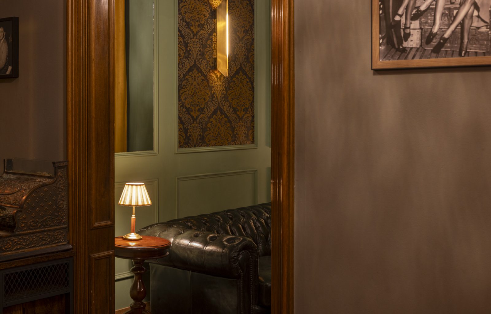 THE CRAFT CIGAR CLUB_INTERIORISMO COCKTAIL BAR